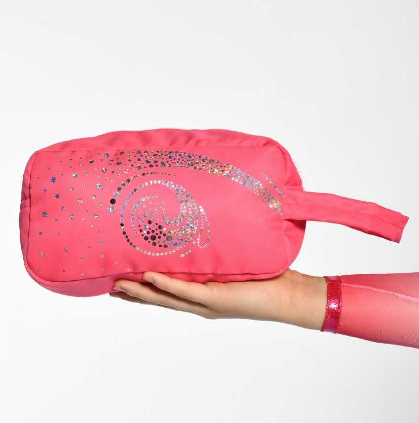 Détail du sac à maniques rose